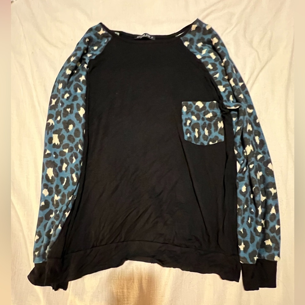 Lightweight sweater